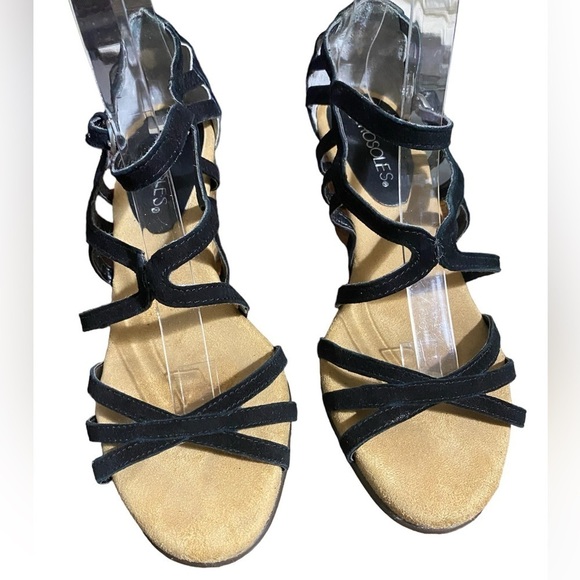 Black Suede Aerosols Broomstick Strappy Corkscrew Contrast Wedge Sandal SZ 6.5 - Picture 9 of 9